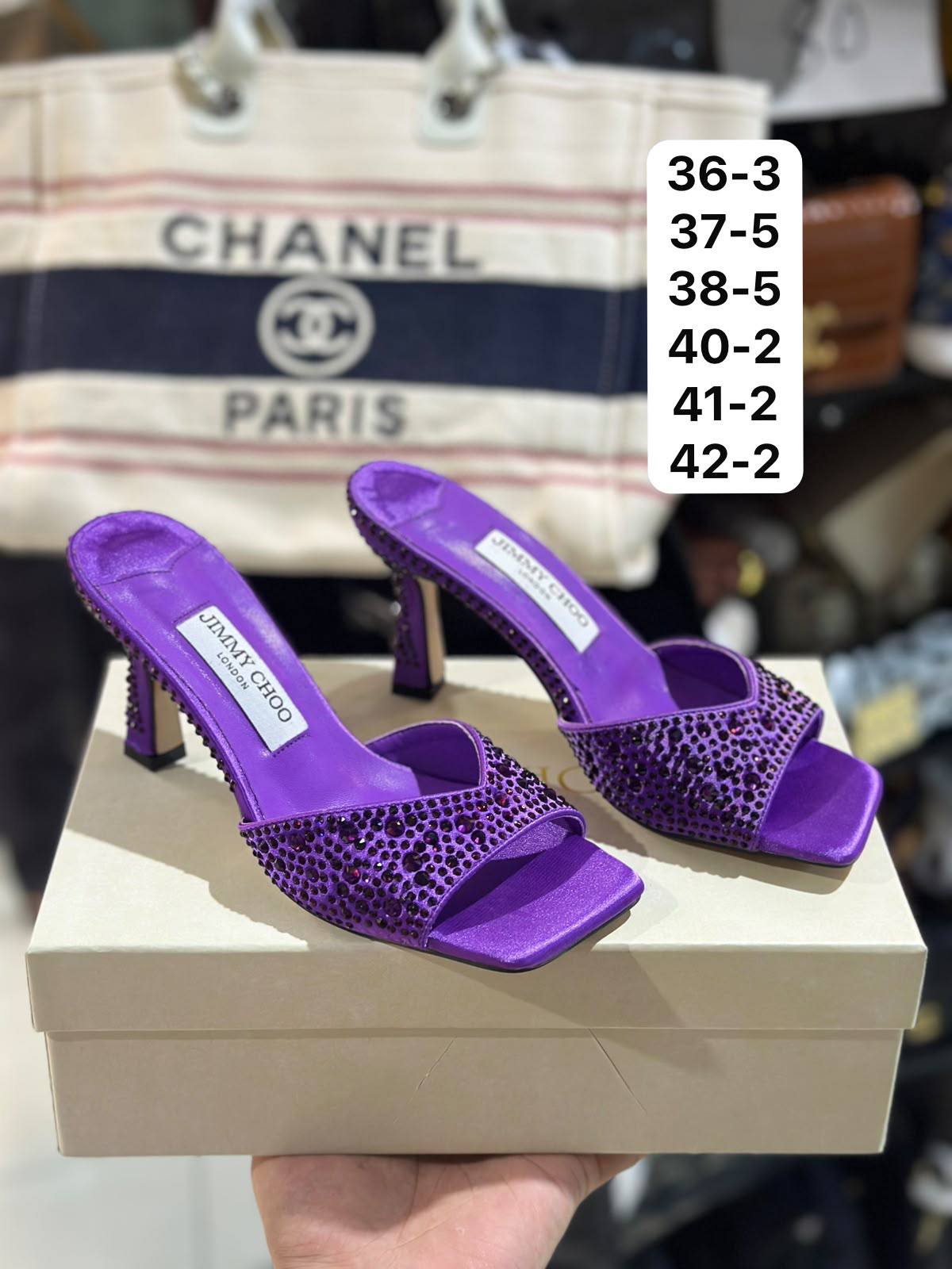 Jimmy choo
100 dhs🇦🇪🇦🇪
Zain103
♥️♥️♥️