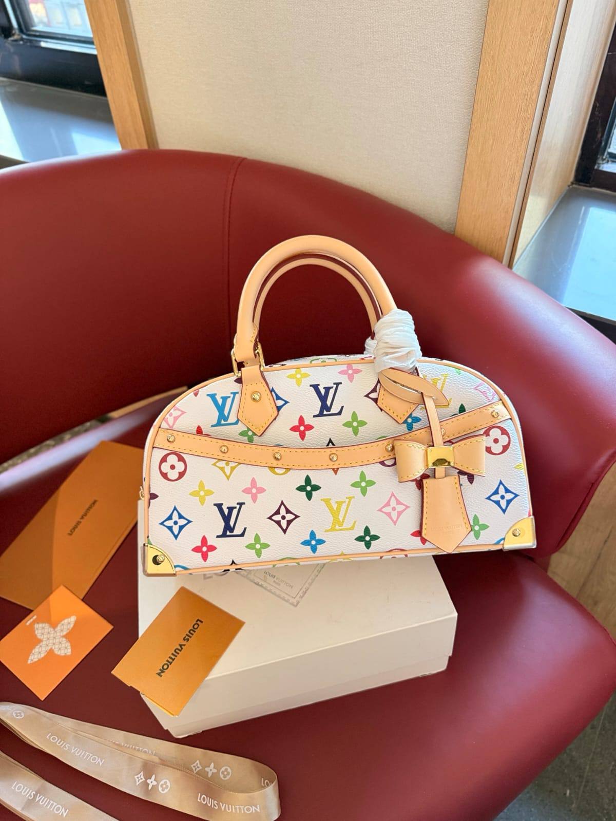 LV
270 dhs
Zain10
♥️♥️♥️