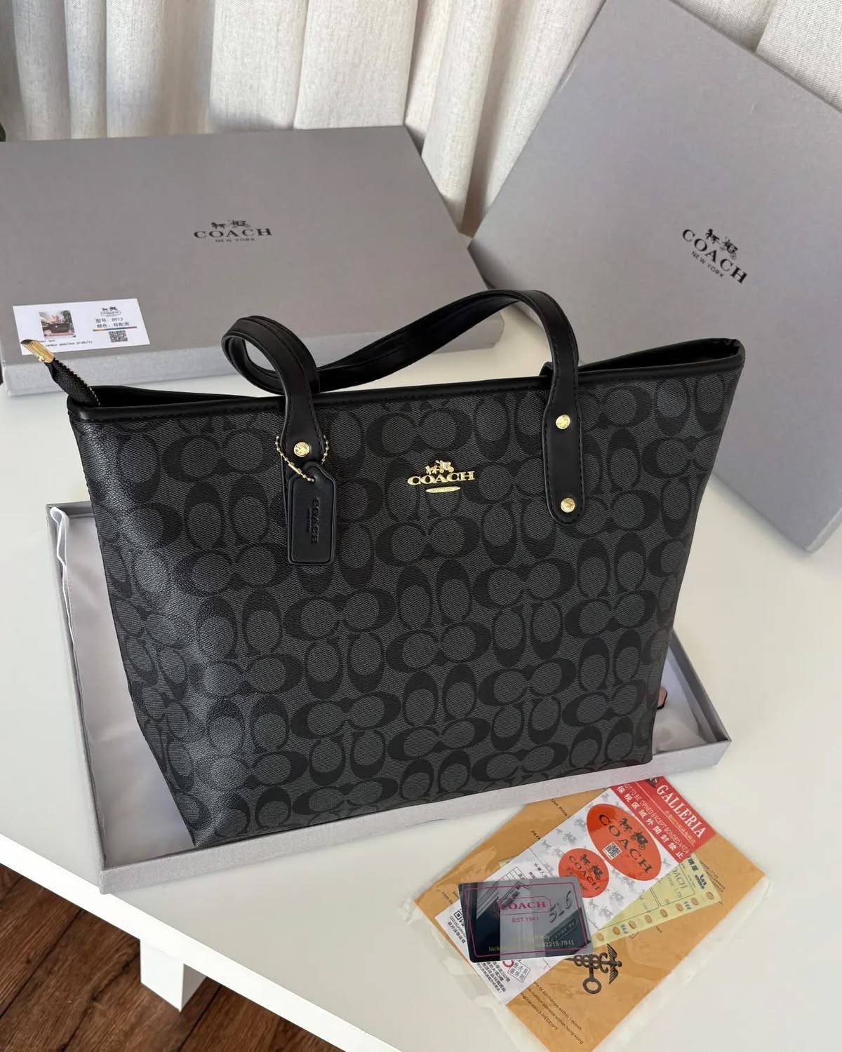 Caoch
90 dhs🇦🇪🇦🇪
Withbox
Zain219
♥️♥️♥️