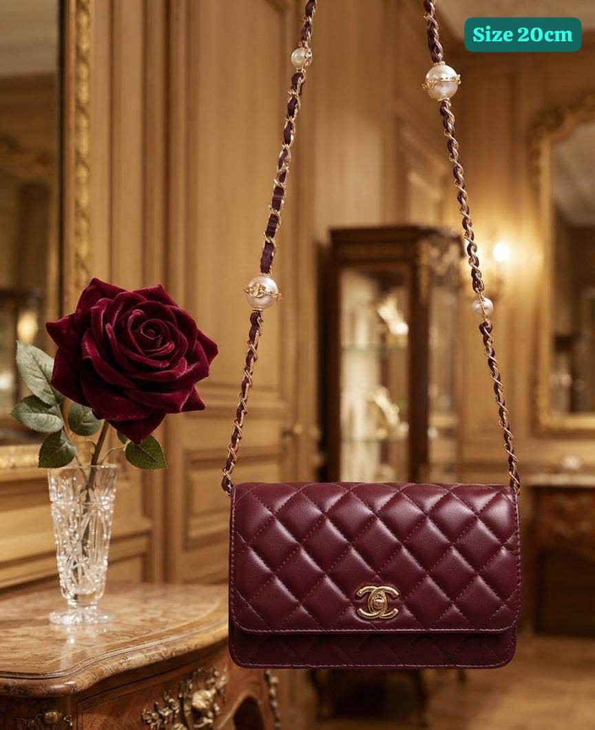 Chanel
Good quality
with box
105 dhs🇦🇪
Zain186
♥️♥️♥️