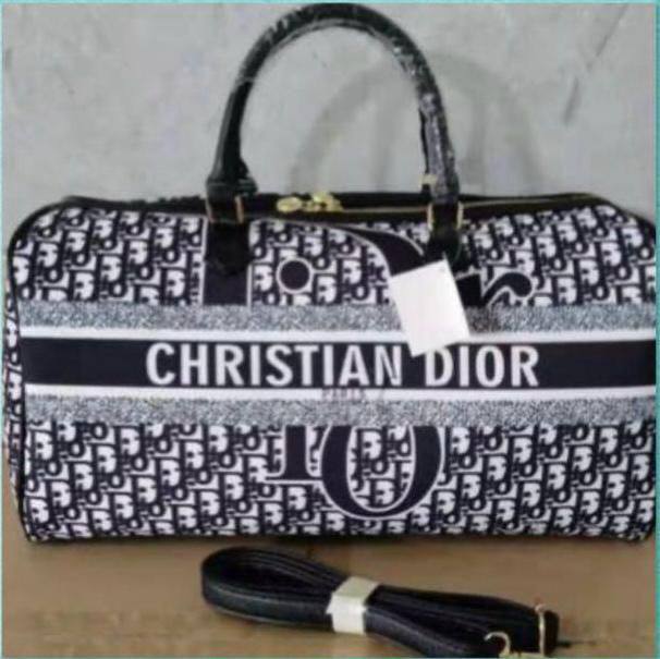 Dior
70 dhs🇦🇪🇦🇪
Zain50
♥️♥️♥️