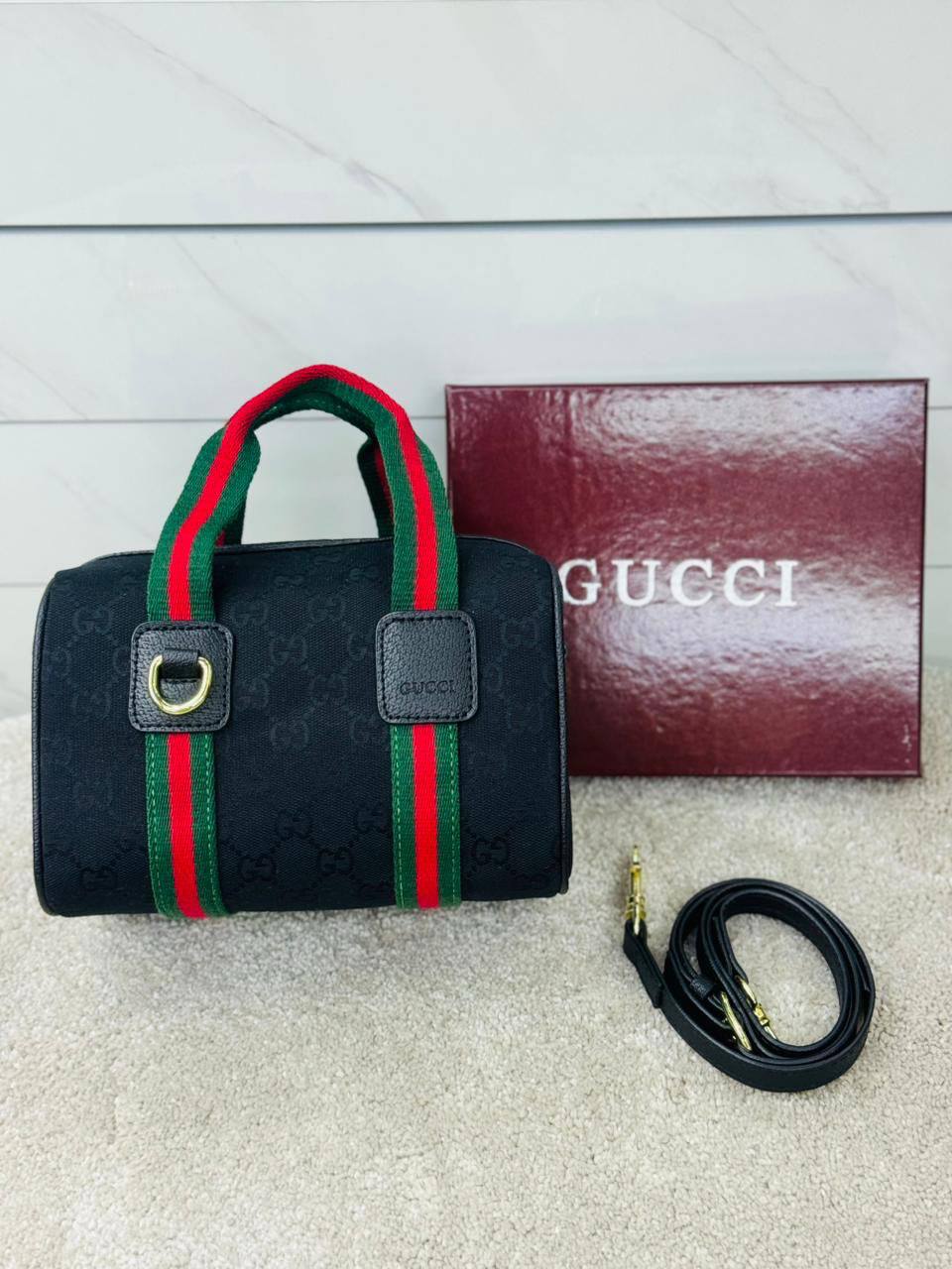 HERMES
25cm
110 dhs🪙🌨️
Zain44
♥️♥️♥️