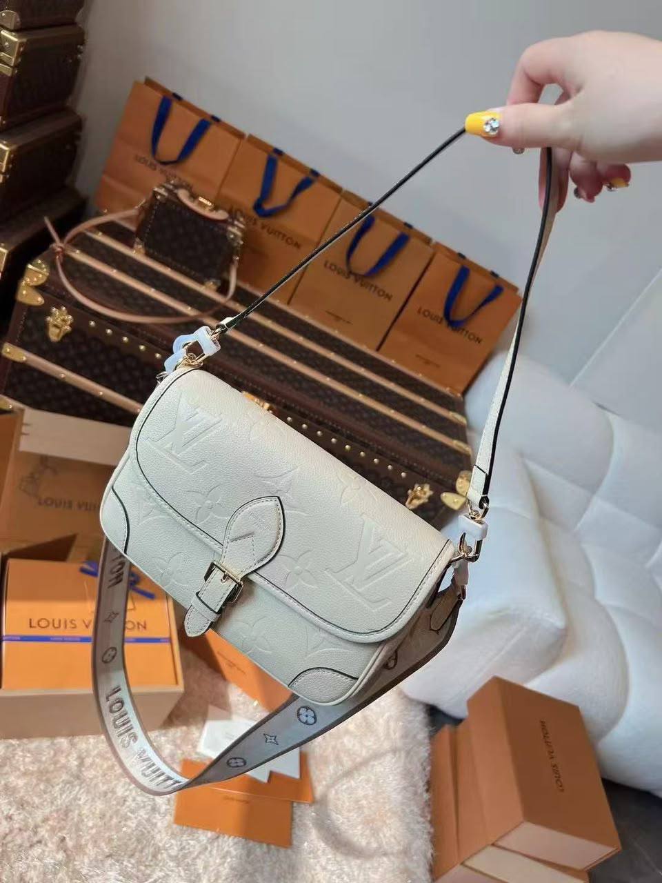 LV
Master💓💓💓
280 dhs✅
Zain153
♥️♥️♥️
