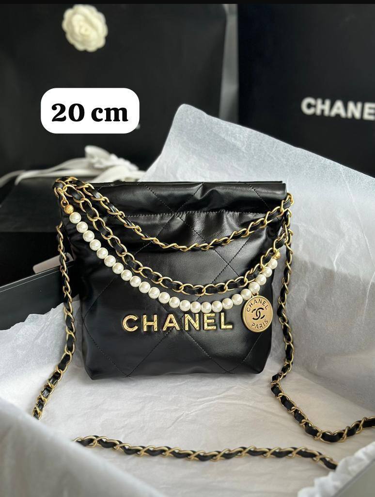 Chanel
75 dhs❤️
With box
Zain219
❤️❤️❤️