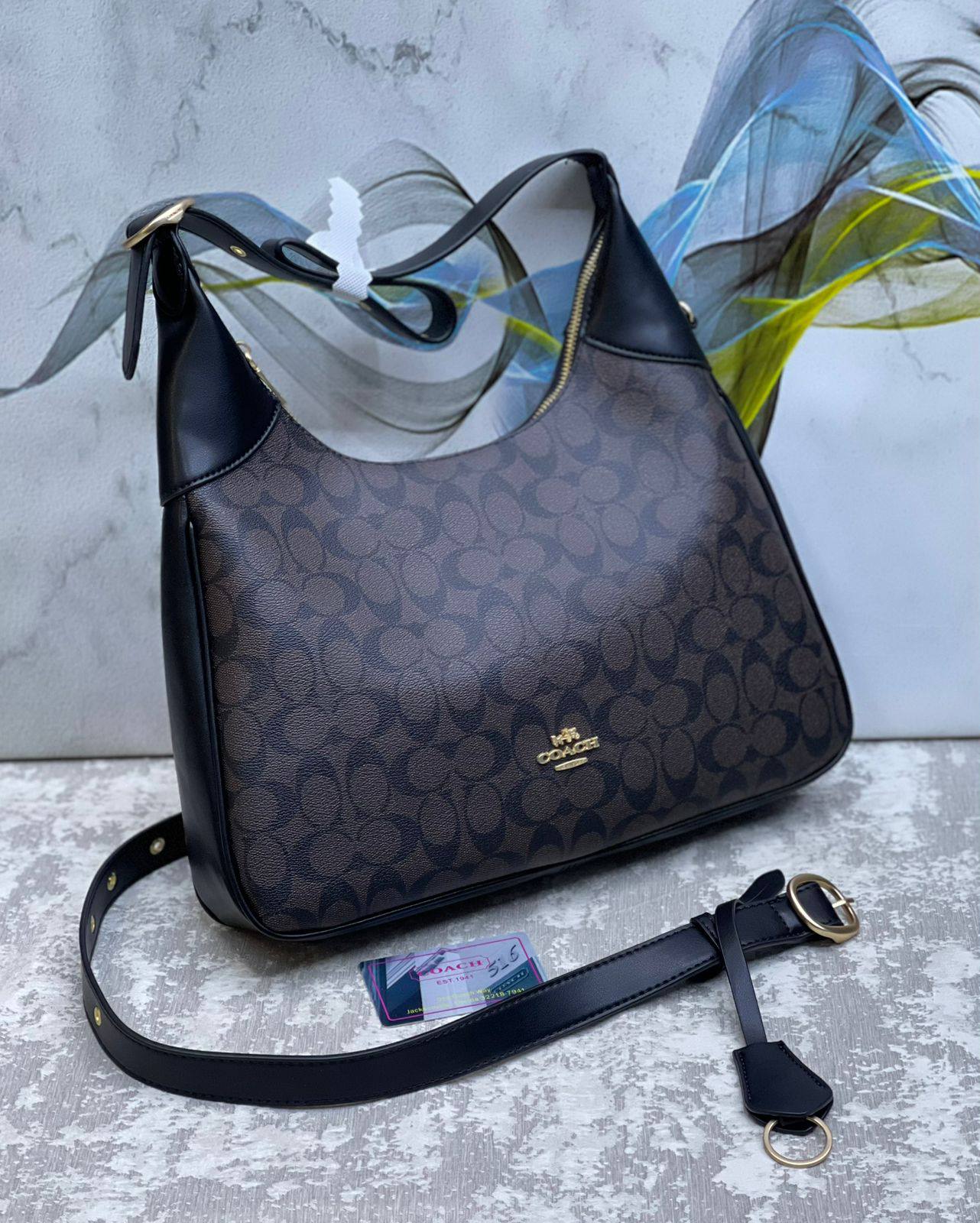 COACH
105 dhs❣️
Zain175
♥️♥️♥️