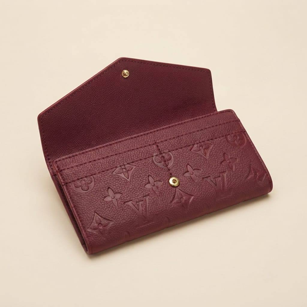 LV
LONG WALLET
ғʟᴀᴘ ᴇɴᴠᴇʟᴏᴘᴇ
ᴇᴍᴘʀᴇɪɴᴛᴇ ᴍᴏɴᴏɢʀᴀᴍ
ɢᴏʟᴅ ʜᴀʀᴅᴡᴀʀᴇ
sɪᴢᴇ : 19 cm
ᴡɪᴛʜ BOX
45 dhs🇦🇪🇦🇪
Zain31
♥️♥️♥️