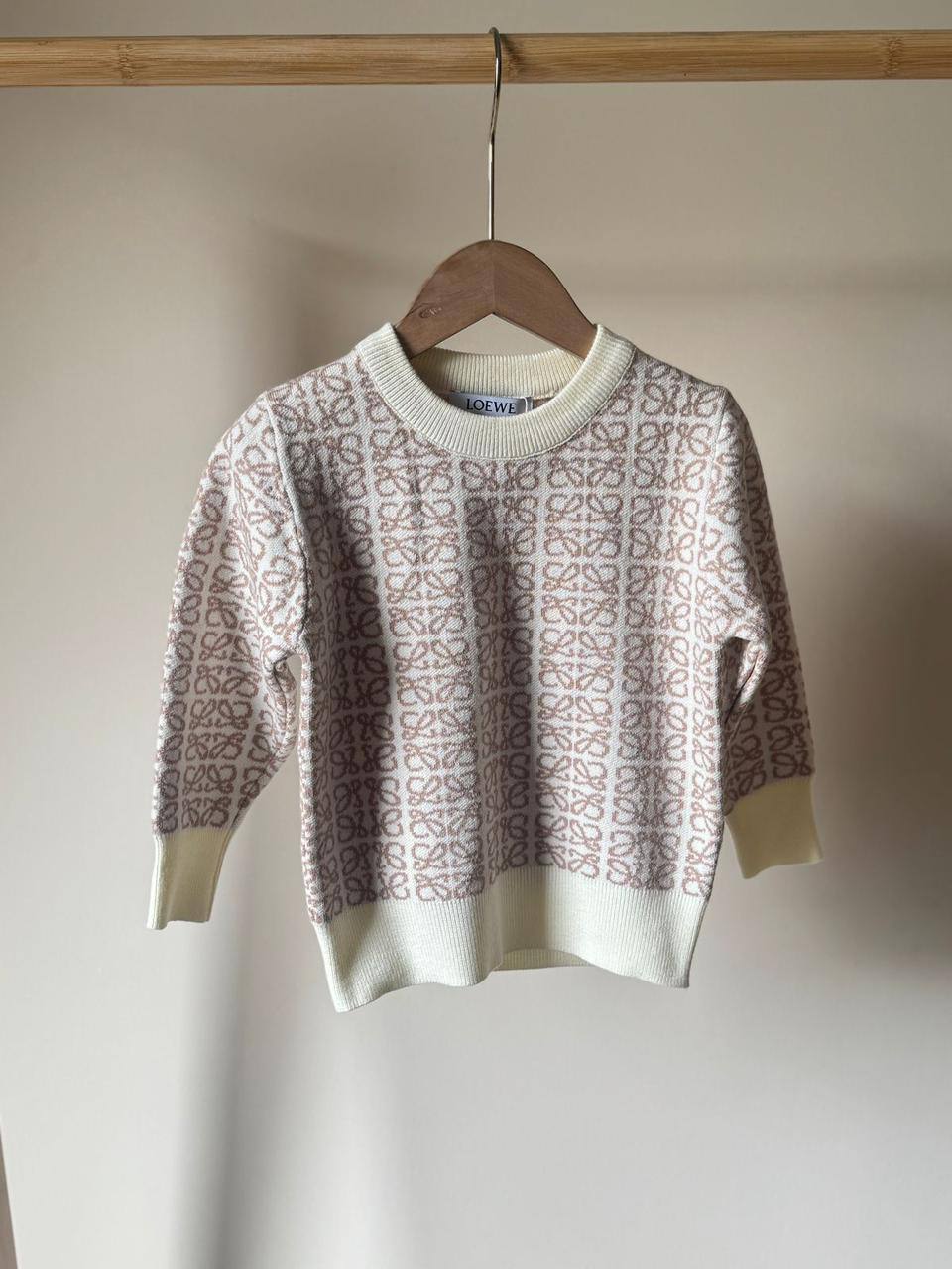 New collection{}
Brand :LOEWE 🔥
Super master quality 😍
Size:2/ 12years old
190 dhs🪙💕
Zain261
♥️♥️♥️