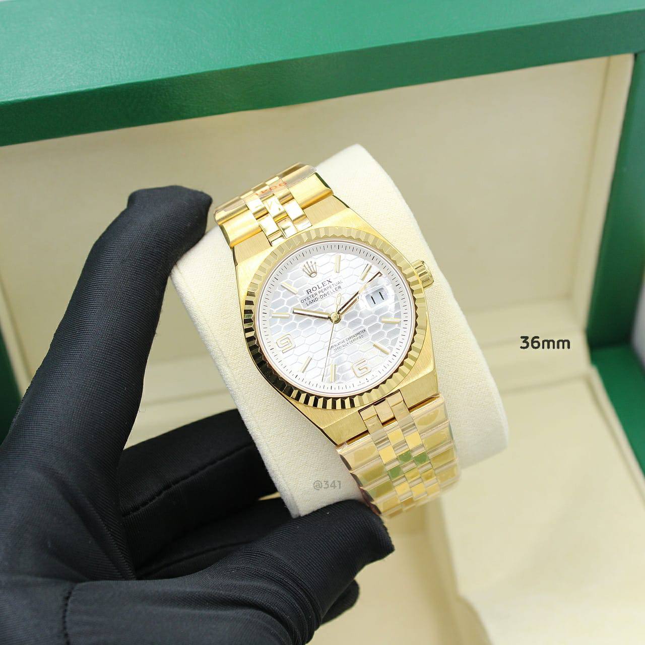 ROLEX LAND DWELLER UNISEX AUTOMATIC 36MM
260 dhs🪙🌺
Zain58
♥️♥️♥️