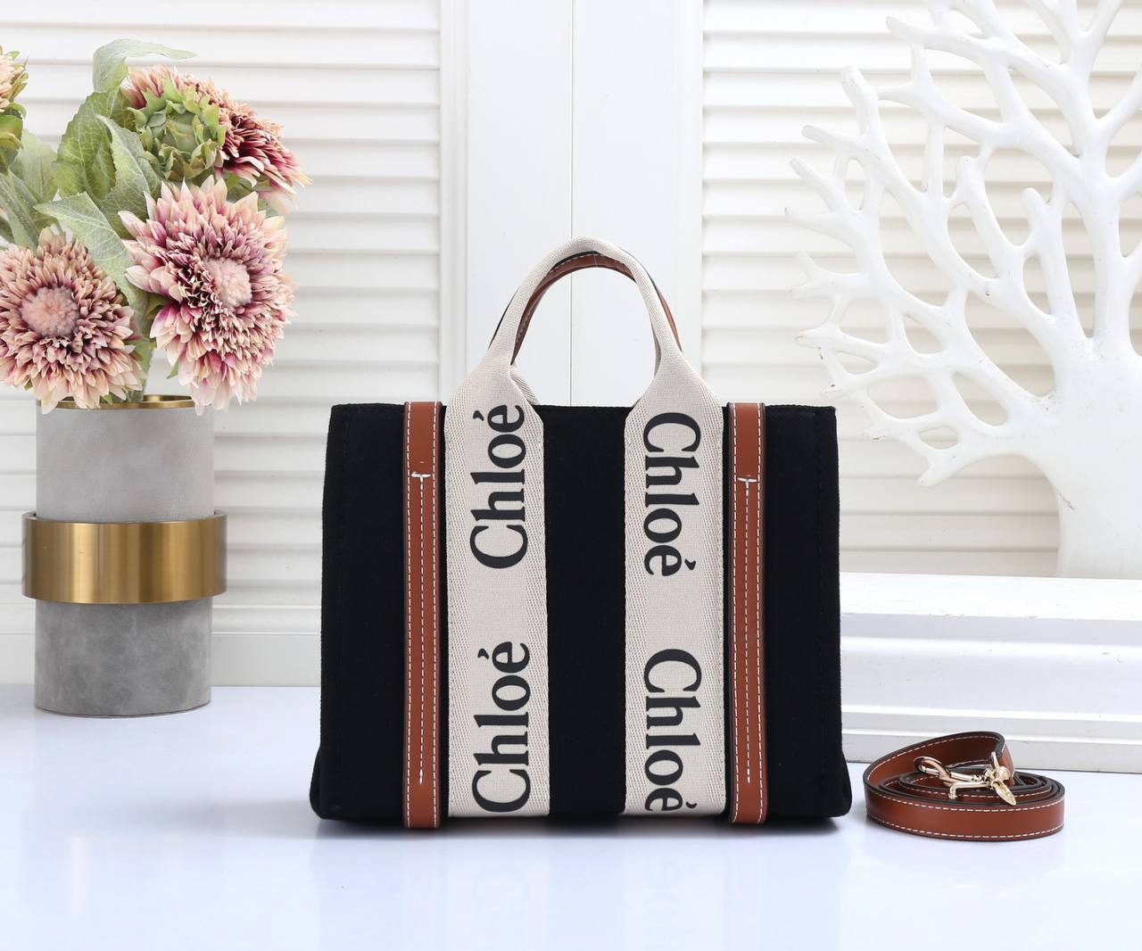 CHLOE
90 dhs✅
Best quality
size 36CM
Zain290
♥️♥️♥️