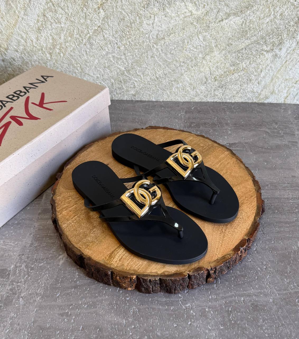 D&G
SuperMaster Quality 💯
450 dhs✅
Size: 36-41💥
Zain171
♥️♥️♥️