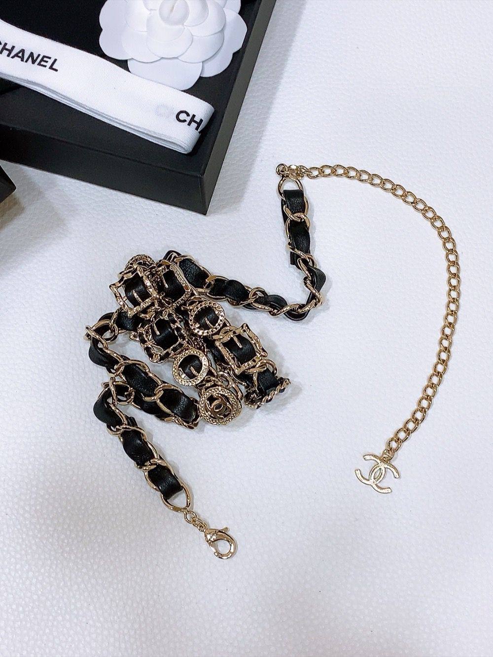 Chanel
Master quality
380 dhs🇦🇪🇦🇪
Zain164
♥️♥️♥️
