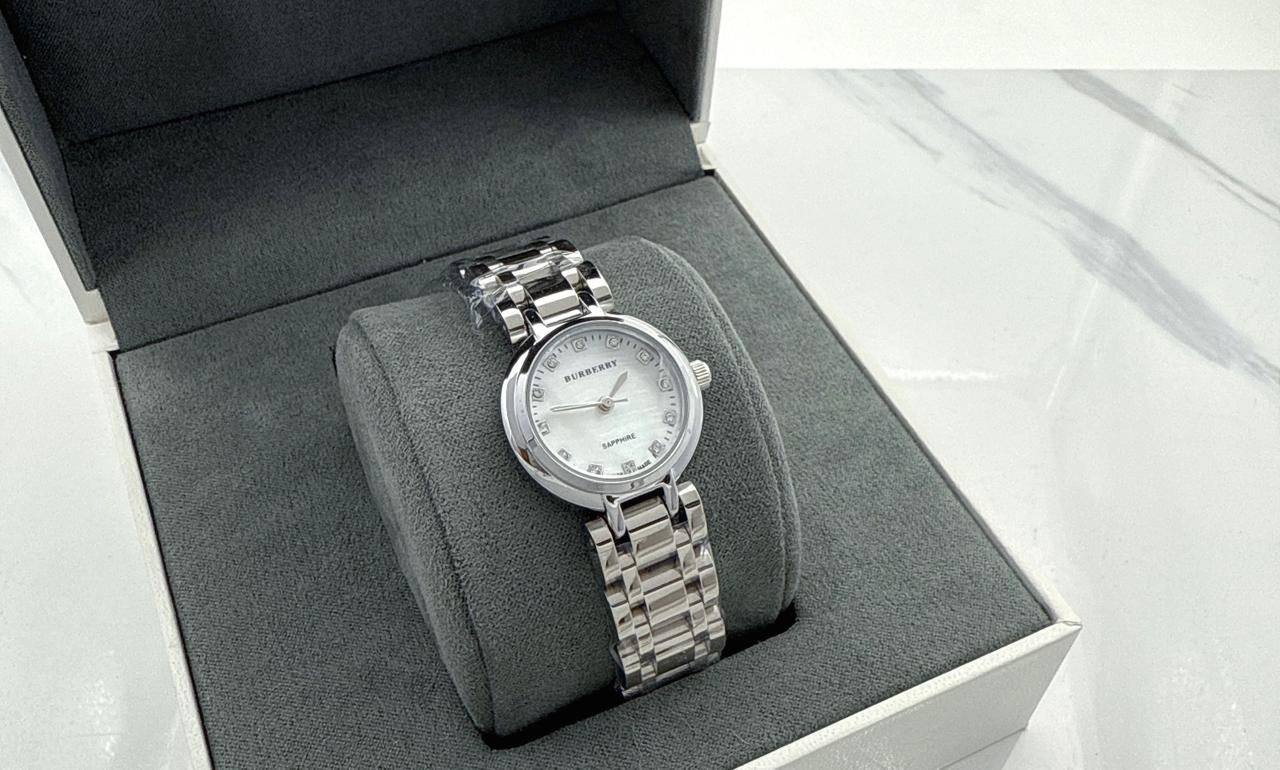 Burberry Ladies
60 dhs❣️
Zain45
♥️♥️♥️