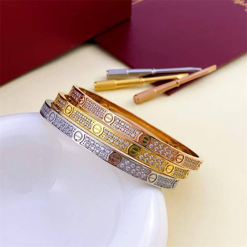 Cartier Bangle
THIN
Master💫✨
GOLD.ROSEGOLD.SILVER
115 dhs✅
WITH BOX AND PAPER BAG🎁🛍️
SIZE 16-17-18-19
Zain89
♥️♥️♥️