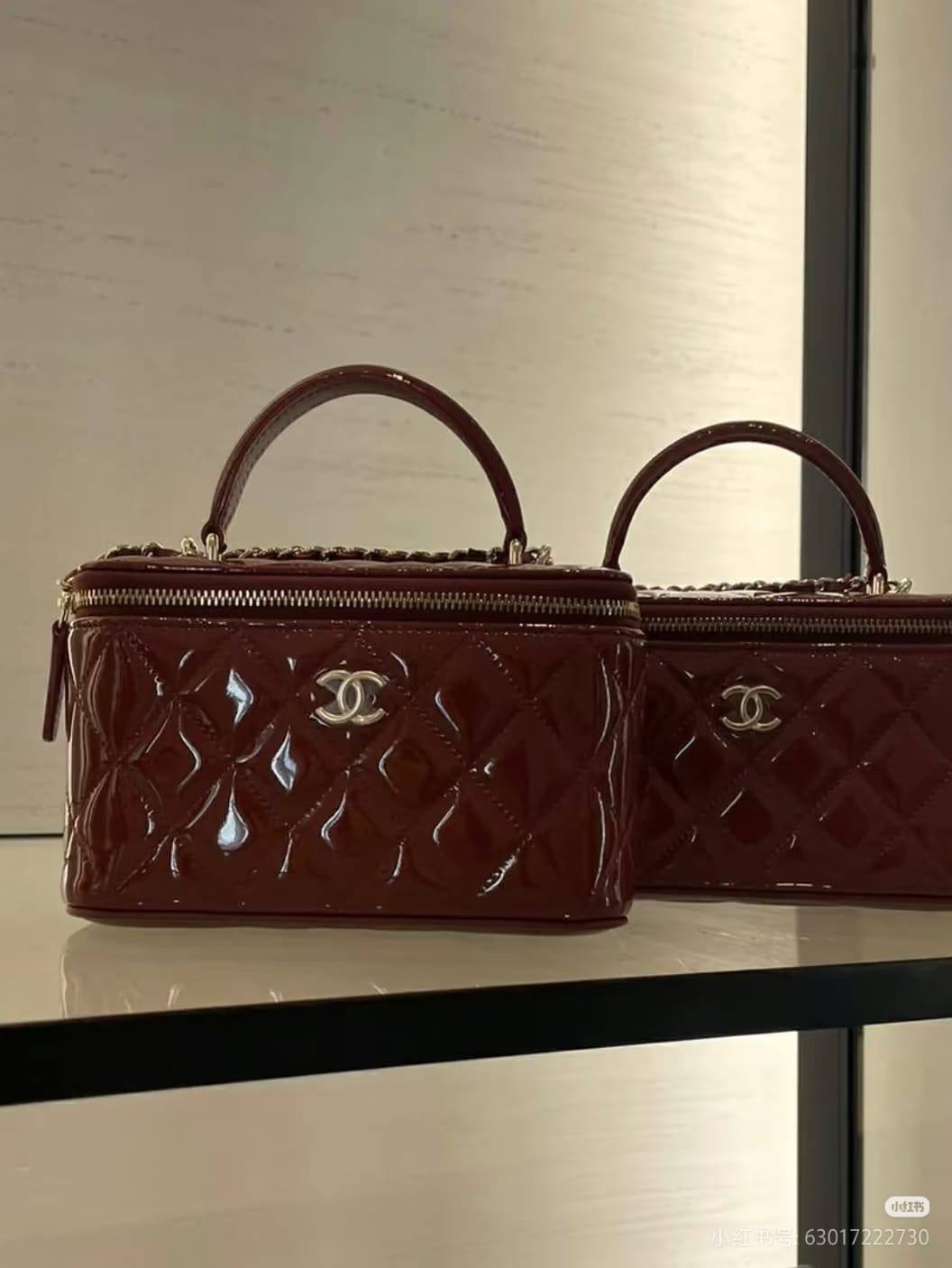 Chanel
280 dhs🇦🇪🇦🇪
Zain10
♥️♥️♥️