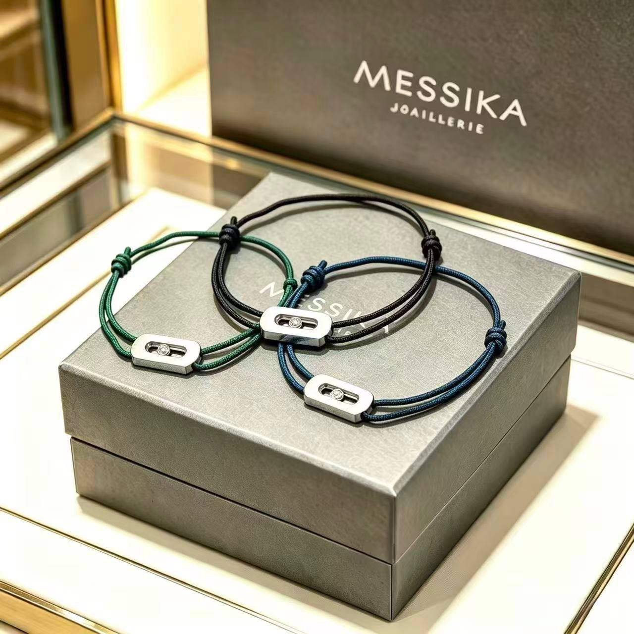 MESSIKA MEN
BRACELET ✨💫
40 DHS✅
WITH SMALL BOX AND PAPER BAG
🎁🛍️
Zain89
♥️♥️♥️
