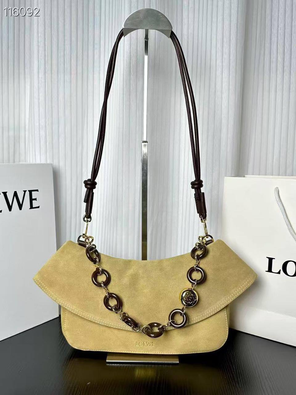 Loewe
Master ++++
290 dhs🪙🌨️
Zain153
♥️♥️♥️