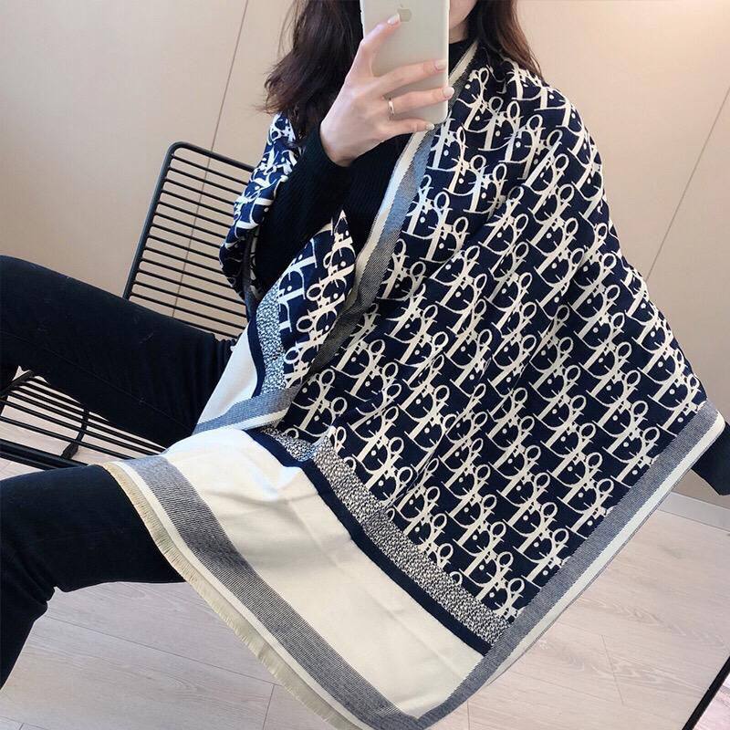 Winter scarf
45 dhs🪙🌨️
Zain93
♥️♥️♥️