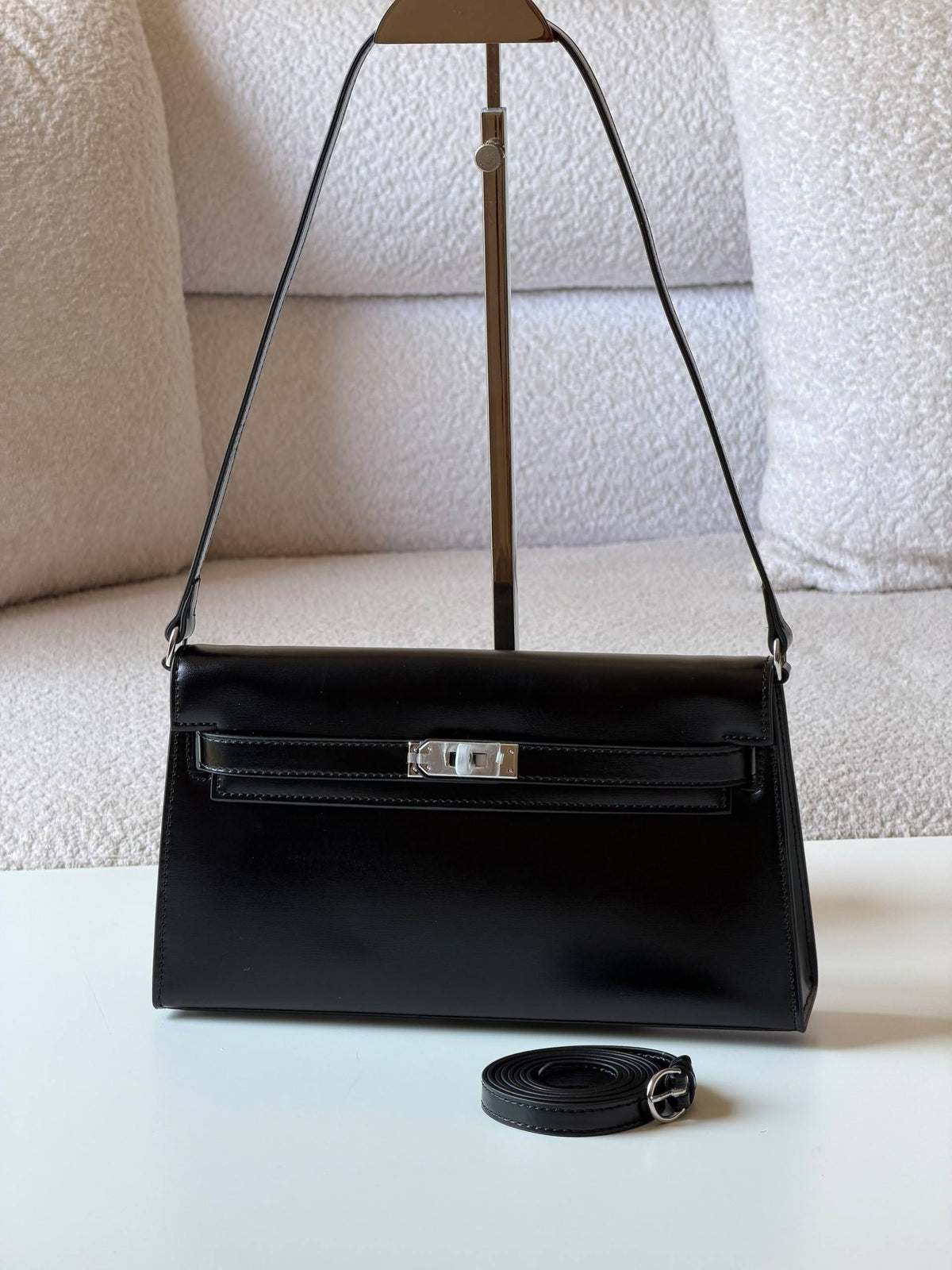Hermes
380 dhs🇦🇪🇦🇪
Zain52
♥️♥️♥️