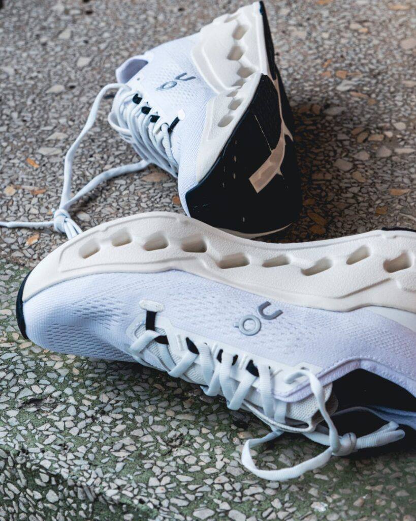 ON Cloudsurfer Max ‘White’🤍
36-45 AVAILABLE 🤩
210 dhs💓
Zain242
♥️♥️♥️