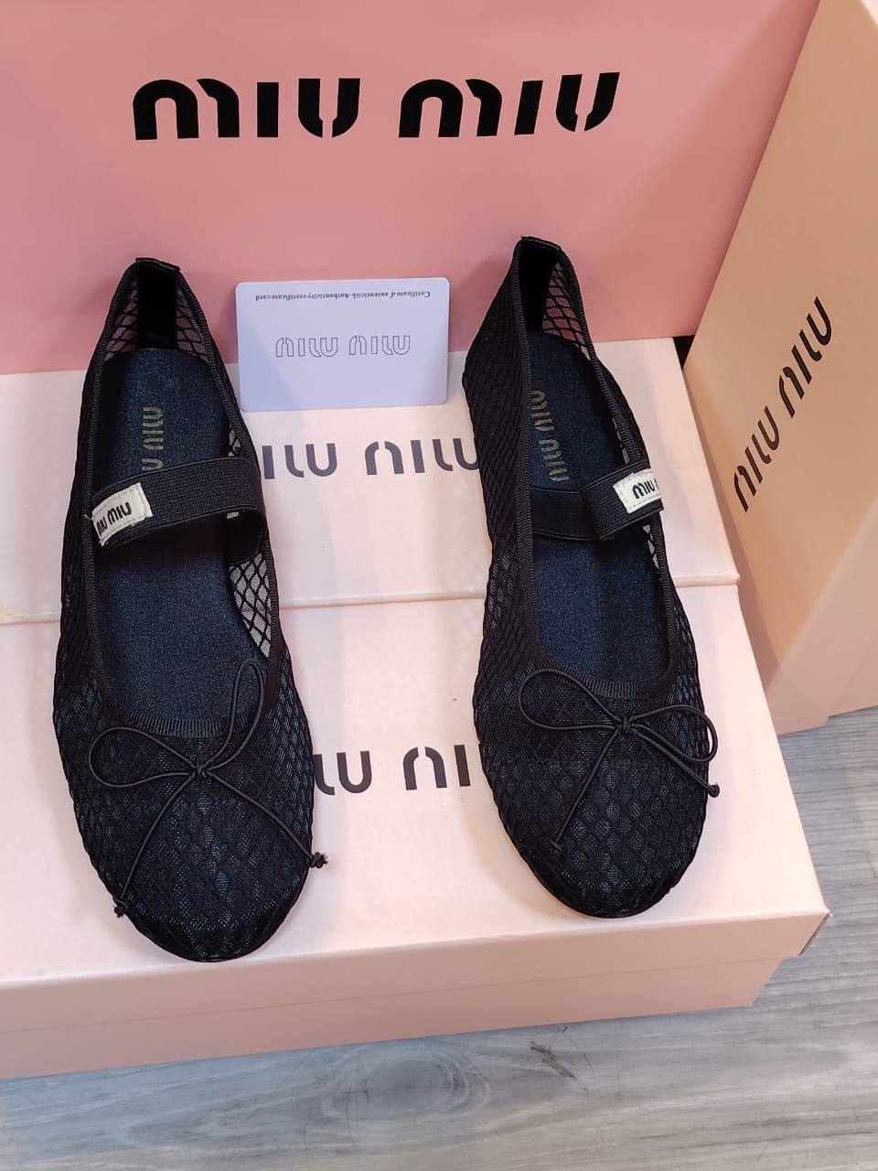 Miu Miu Slippers,
High Quality
Size 36 To 41
90 dhs🪙💕
Zain120
♥️♥️♥️