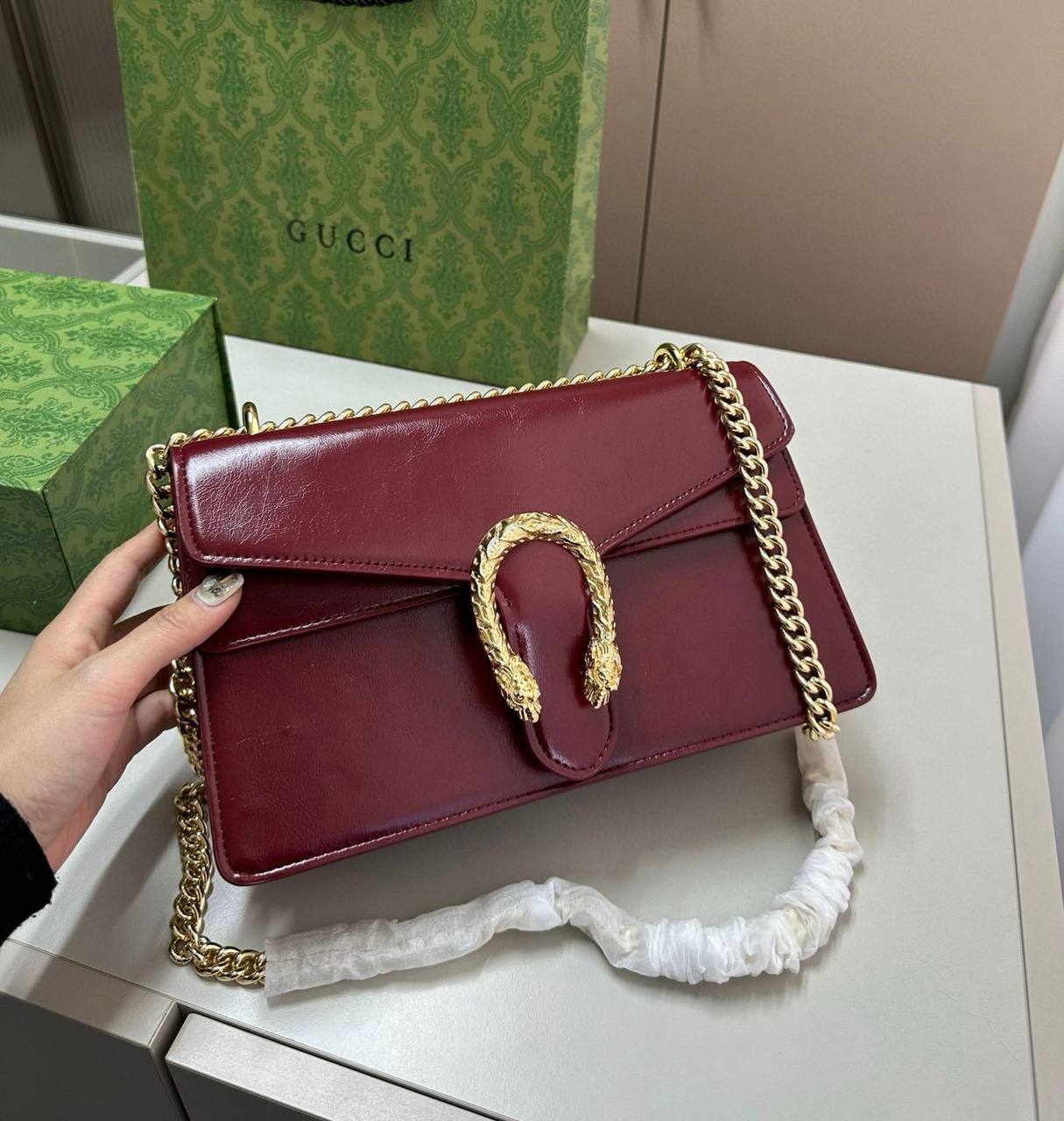 GUCCI
HIGH QUALITY RESTOCK
WITH BOX
🎁🎁🎁
120 dhs🪙💕
Zain39
♥️♥️♥️