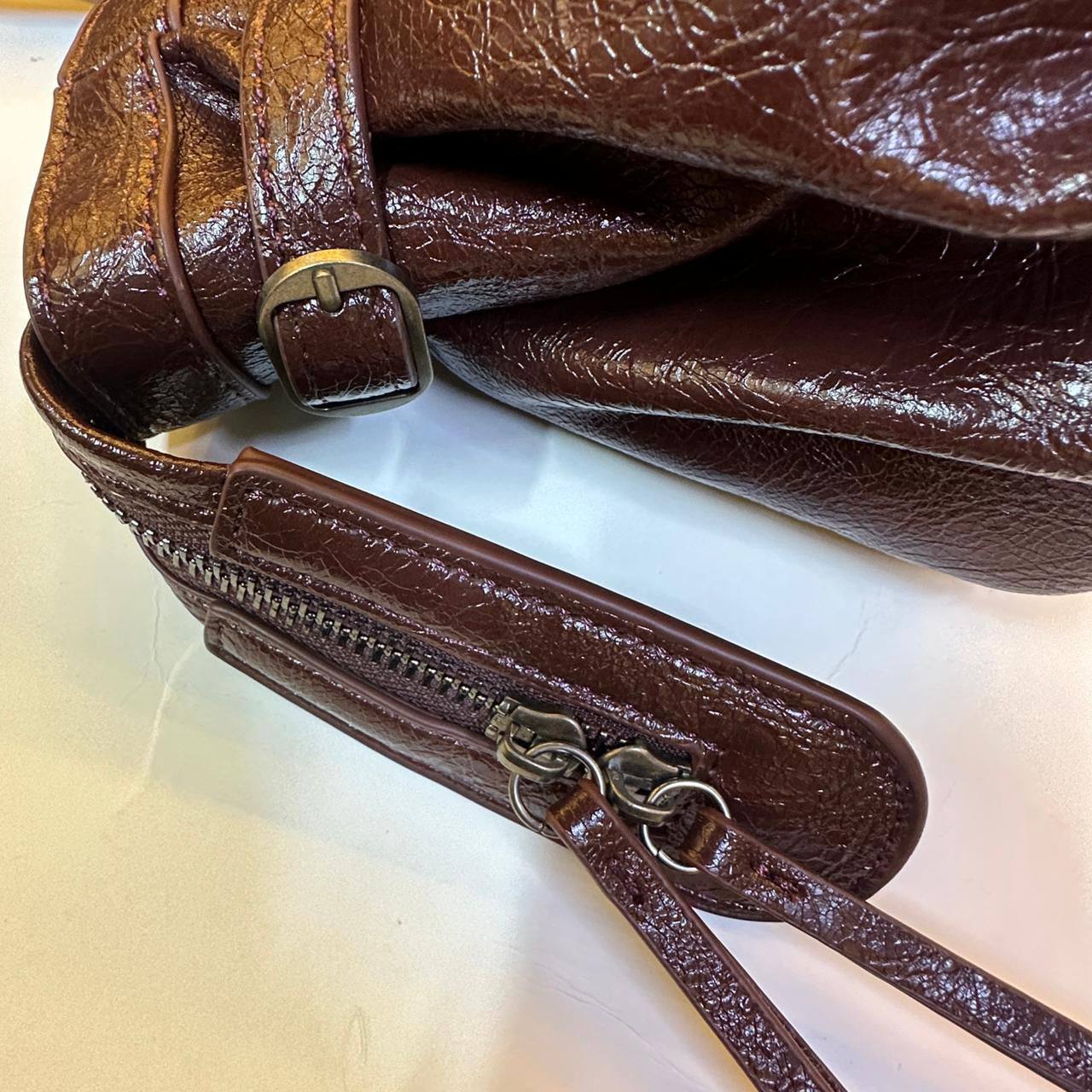 BALENCIAGA
COPY ONE
NEW CAME
160 dhs🪙🌨️
Zain39
♥️♥️♥️