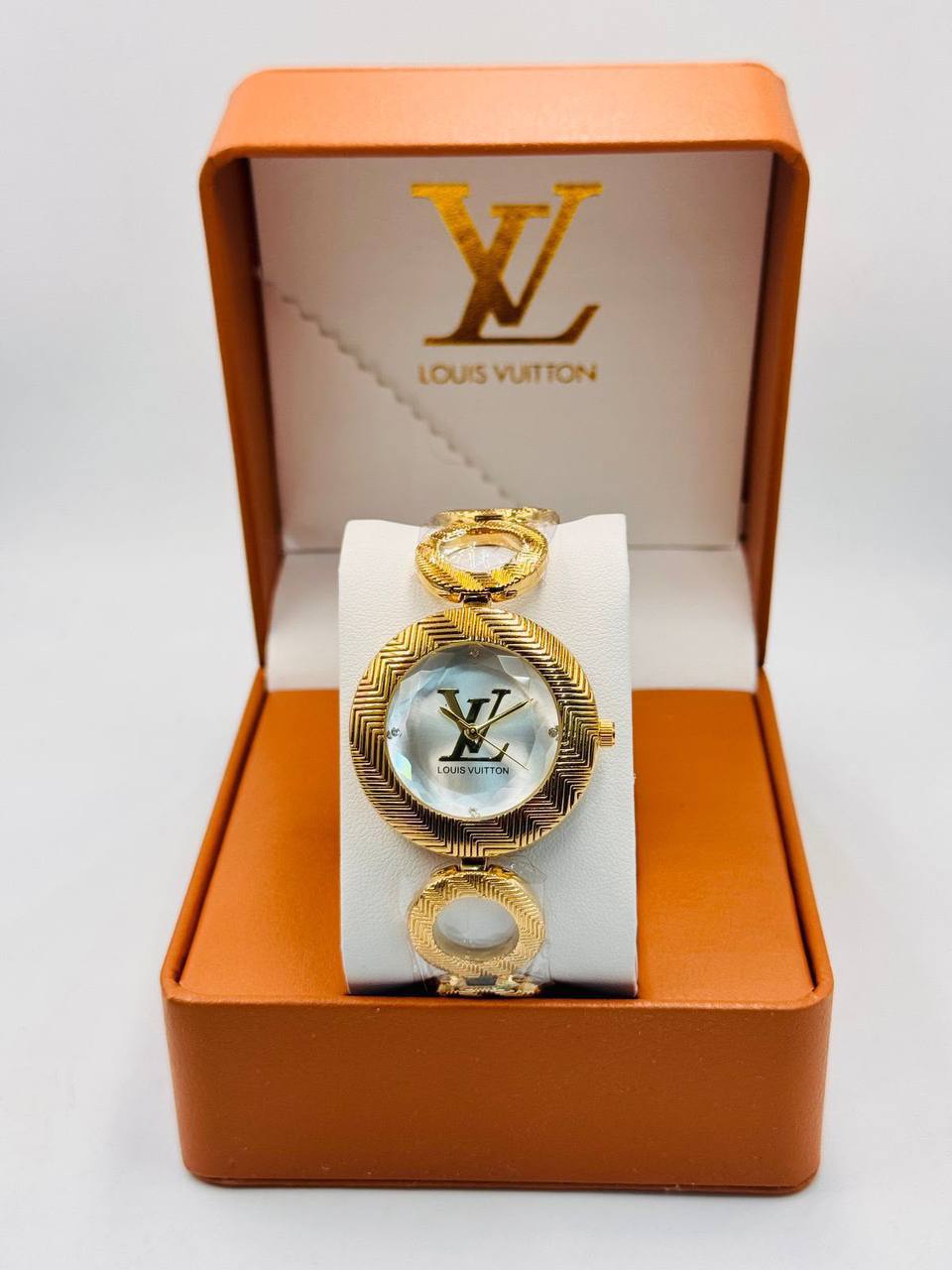 LV ladies
55 dhs🇦🇪🇦🇪
Zain08
♥️♥️♥️