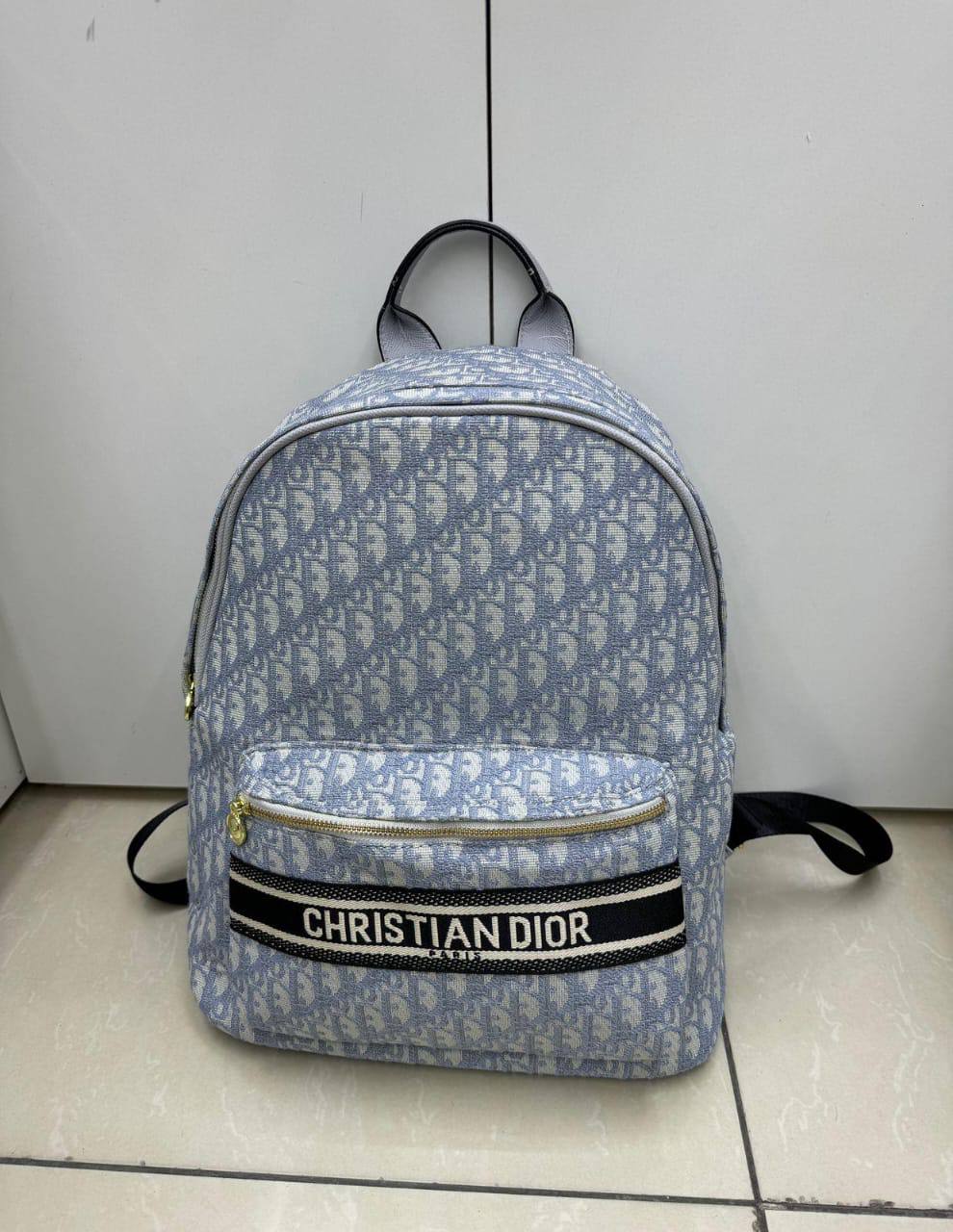 Dior
Size:40cm
75 dhs✅
Zain50
♥️♥️♥️