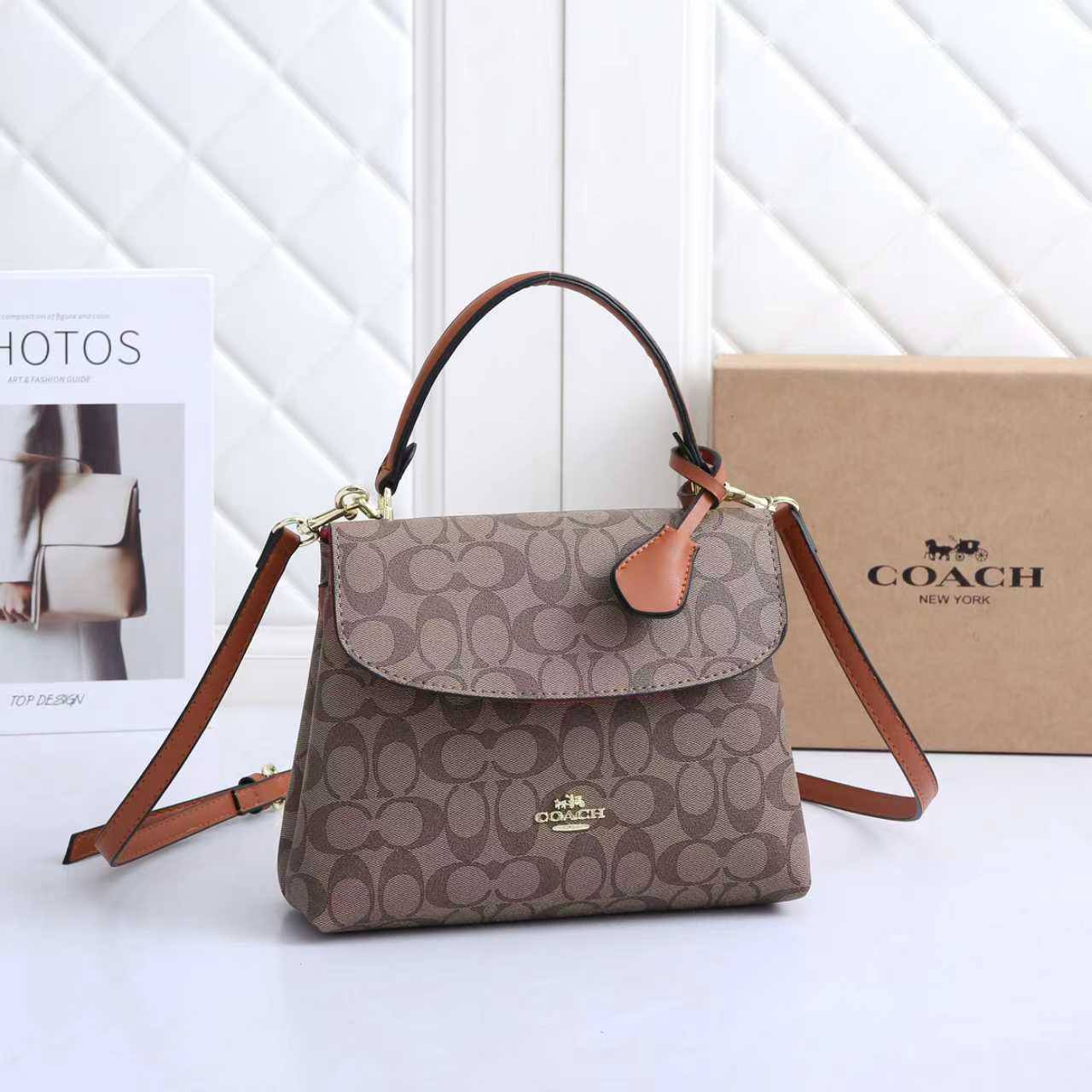 COACH
Best quality
with box’s
🎁🎁🎁
110 dhs✅
size 22 cm
Zain290
♥️♥️♥️