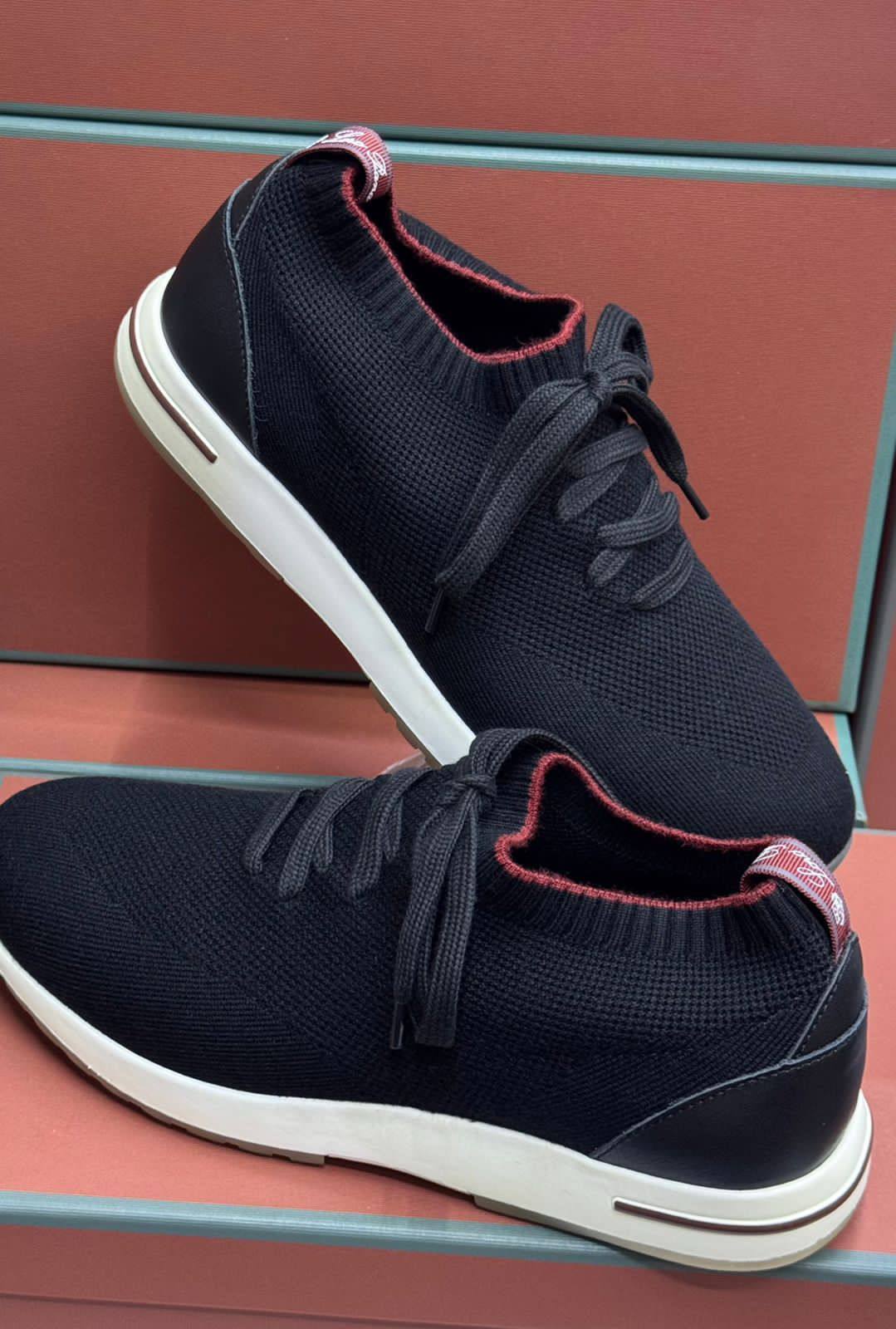 Loro Piana
Size 40-45⚡️
280 dhs❤️
Master🤩
Zain183
♥️♥️♥️