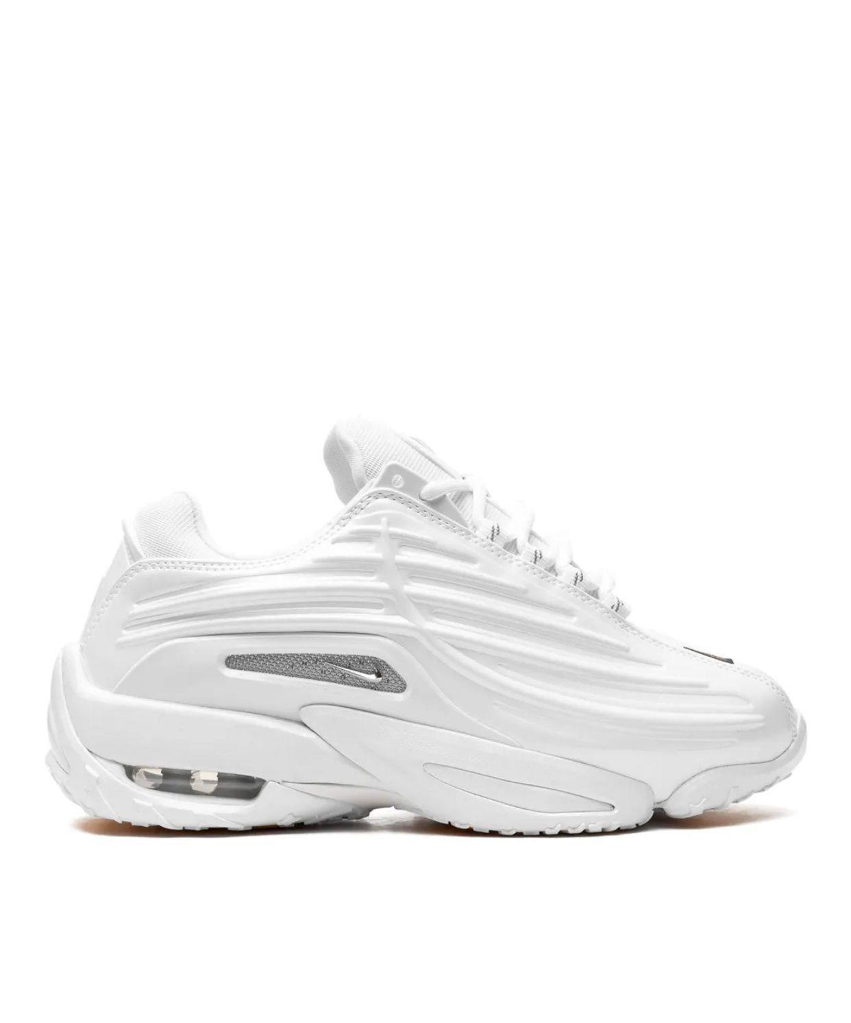 Nike NOCTA Hot Step 2 "White"🤍
40-45 AVAILABLE 🤩
250 dhs❣️
Zain242
♥️♥️♥️