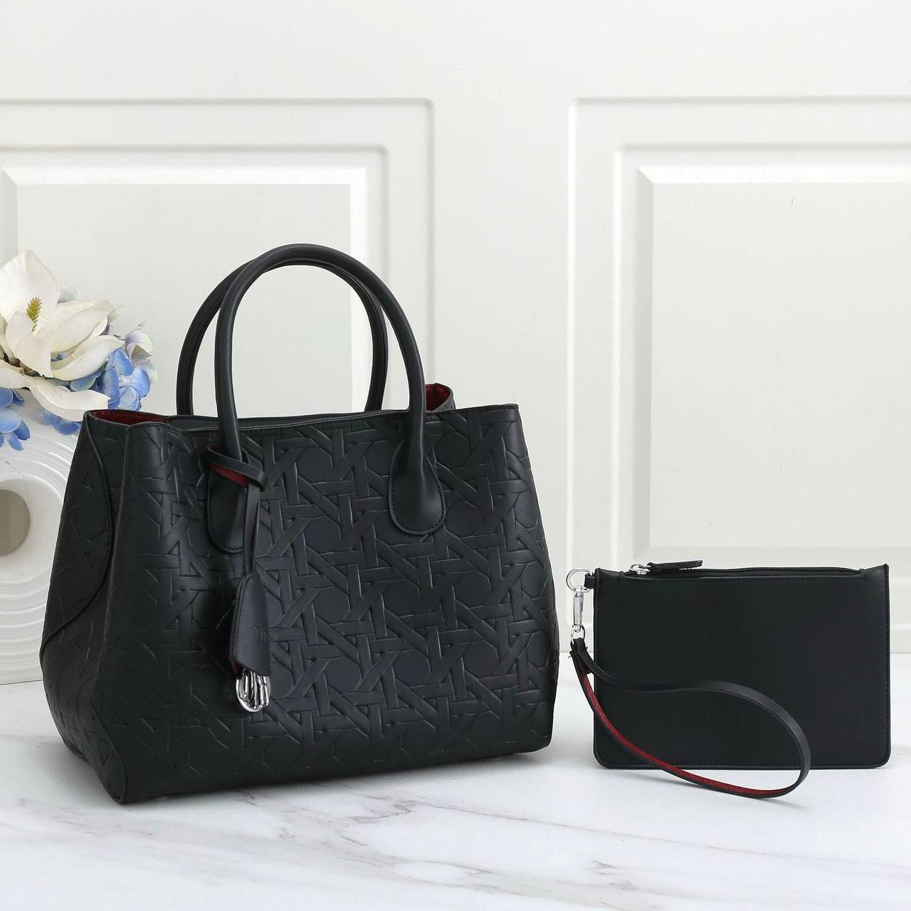 DIOR
GOOD QUALITY
125 dhs🇦🇪
Zain39
♥️♥️♥️