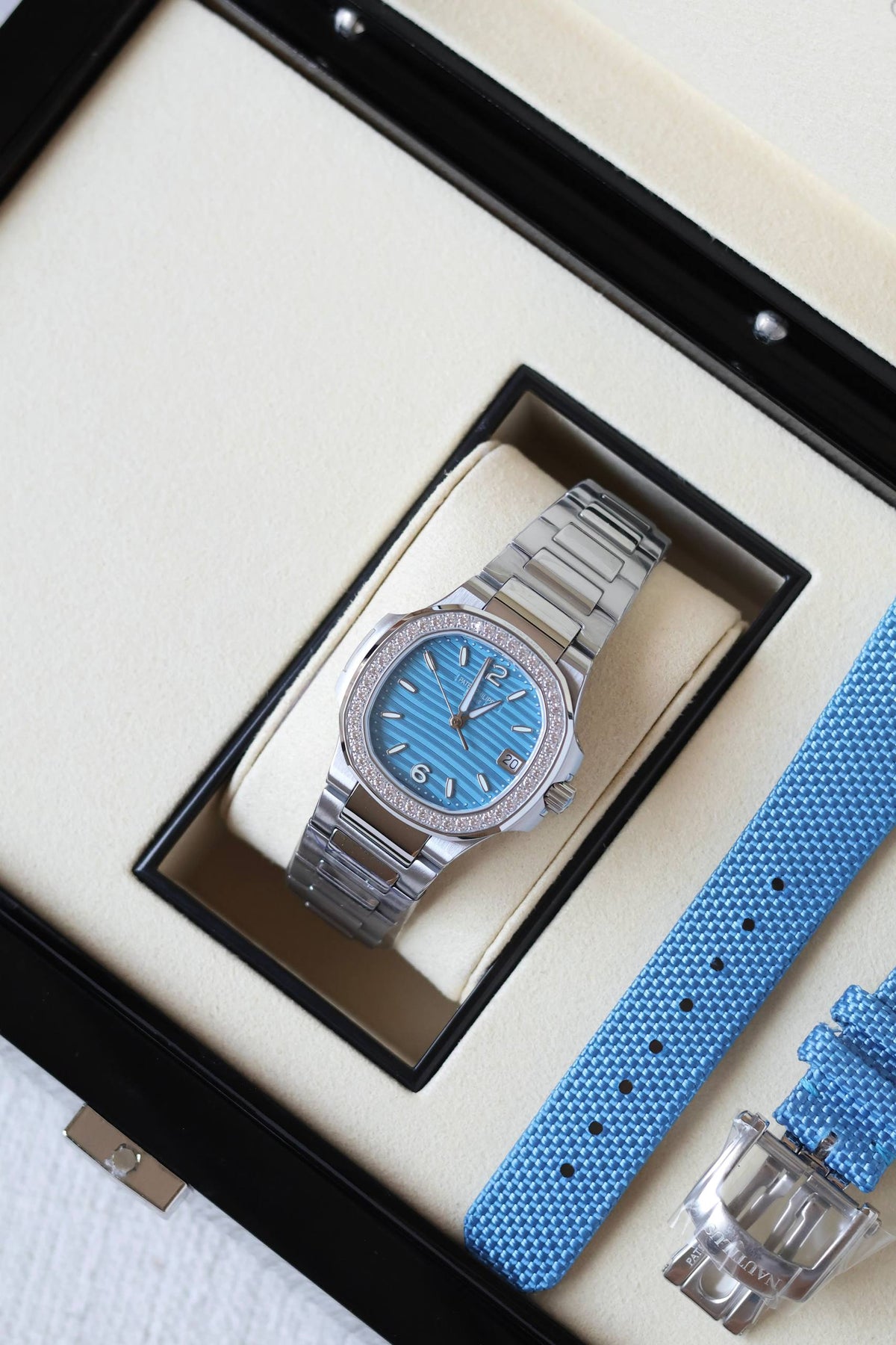 Patek Philippe
Natilus 7010/1R
32mm
Quartz 🔋
vip 🎩
For Price 👇 WhatsApp✅
0568585901
0507557372
0552275751 Owner Zain 👌
Zain326
♥️♥️♥️