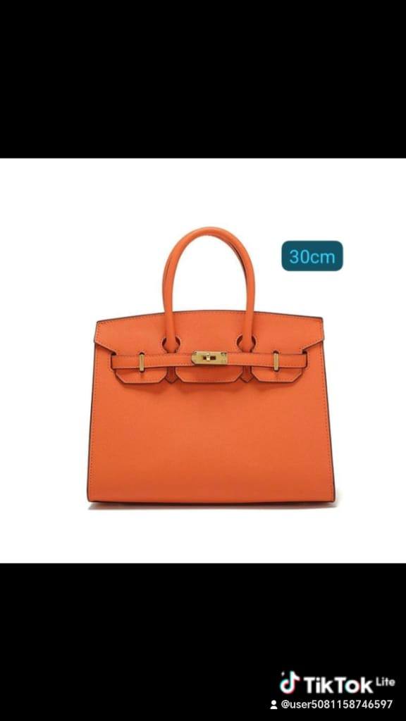 Hermes
GOOD QUALITY
115 dhs🌺
SIZE 30 CM
Zain200
♥️♥️♥️