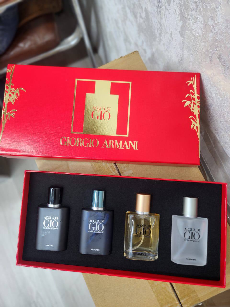 Perfumes Set
4 pcs set 65 dhs🪙🌨️
3 pcs set 60 dhs🪙🌨️
Zain24
♥️♥️♥️