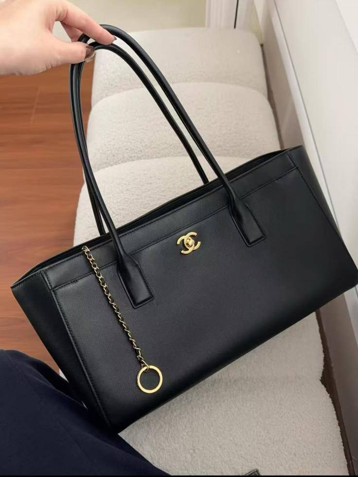 Chanel
Master🌺🌺
310 dhs💛
Zain153
♥️♥️♥️