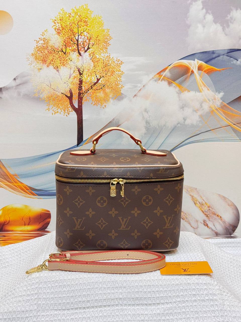 LV
Best quality
with box’s
🎁🎁🎁
90 dhs✅
size 24 Cm
85 dhs✅
size 20 CM
Zain290
♥️♥️♥️