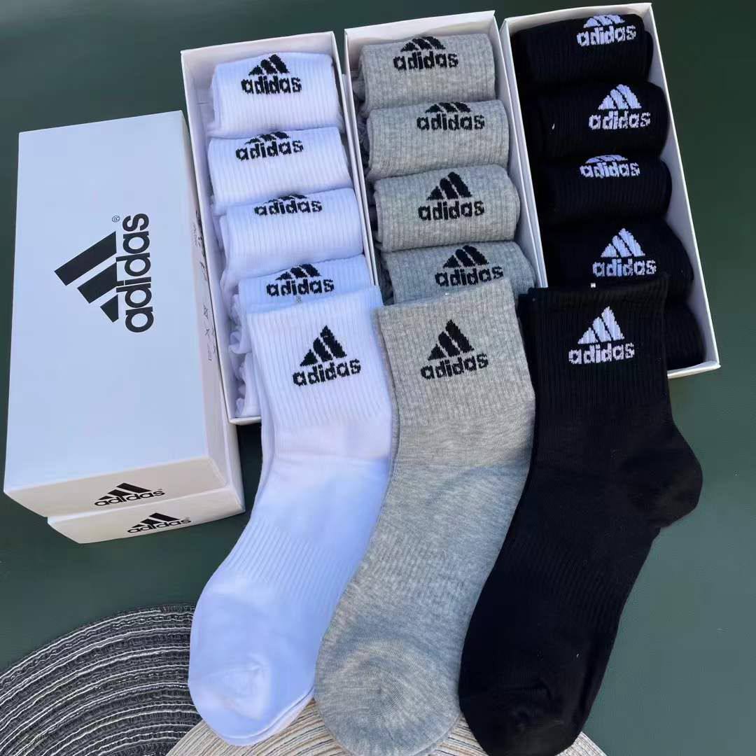 NEW CAME
LONG SOCKS
35 dhs🪙🌨️
IN ONE BOX 5 PAIRS
Zain40
♥️♥️♥️