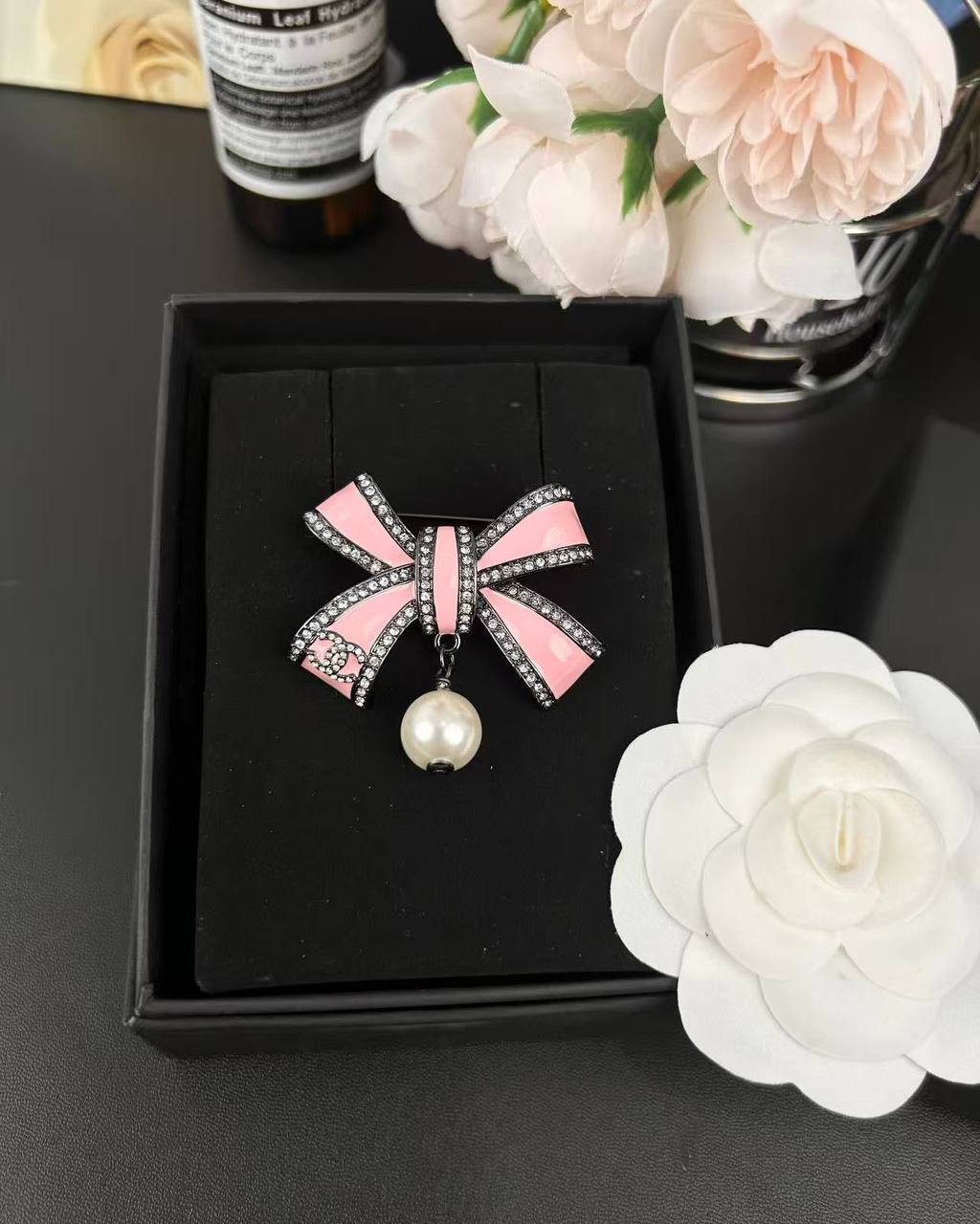 Master Brooch
60 dhs🪙💕
Zain89
♥️♥️♥️