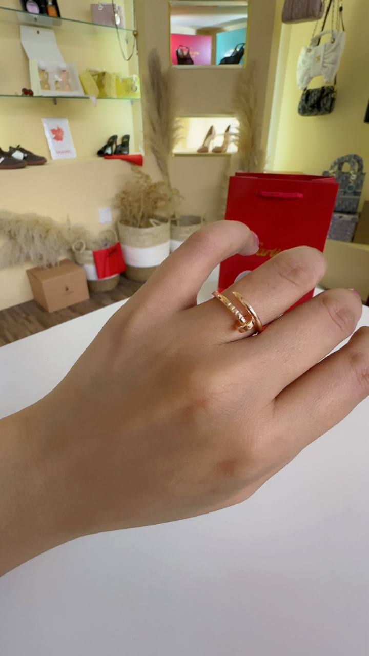 Cartier ring
45 dhs
Zain216
♥️♥️♥️
Zc