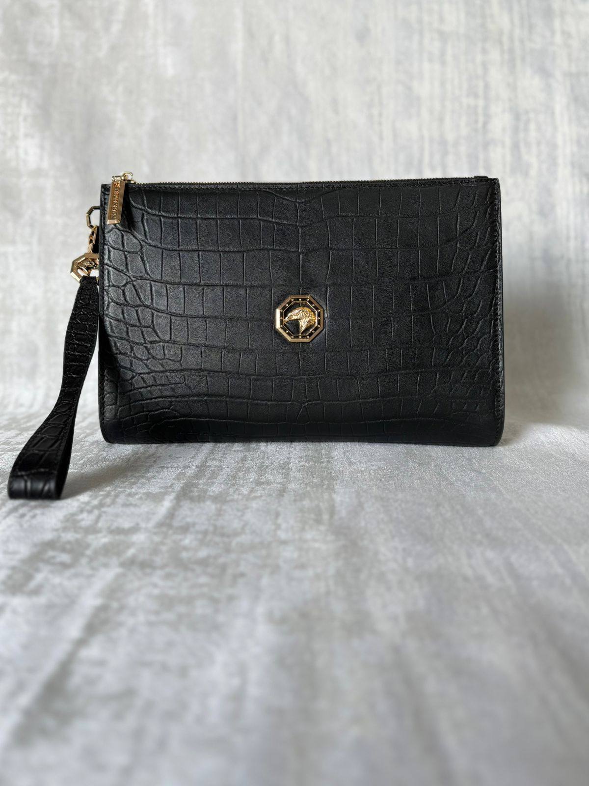 STEFANO RICCI
*New collection*
*Clutch*
*Master quality*
600 dhs💚
Zain179
♥️♥️♥️