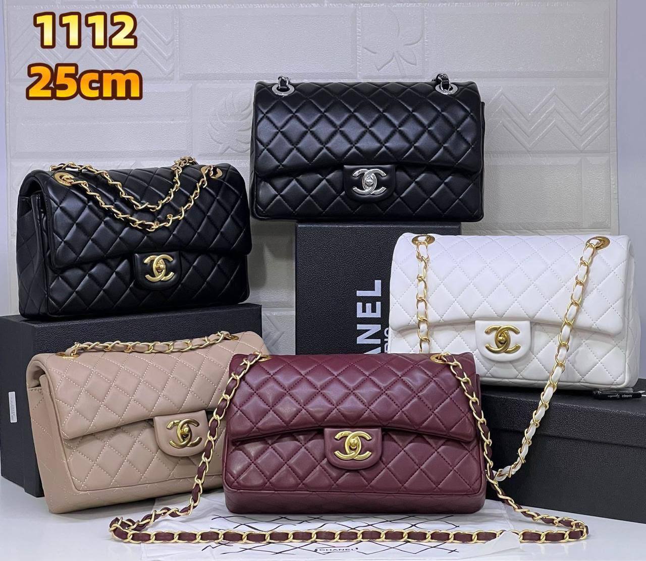 Chanel
with box
120 dhs🇦🇪🇦🇪
Zain300
♥️♥️♥️