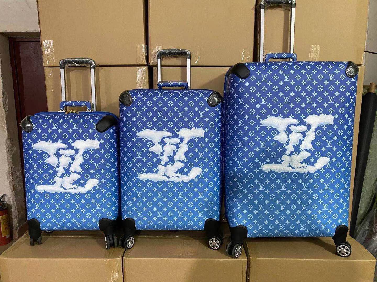 LV Travel Bags
Full Set 3in1
550 dhs✅
Zain137
♥️♥️♥️