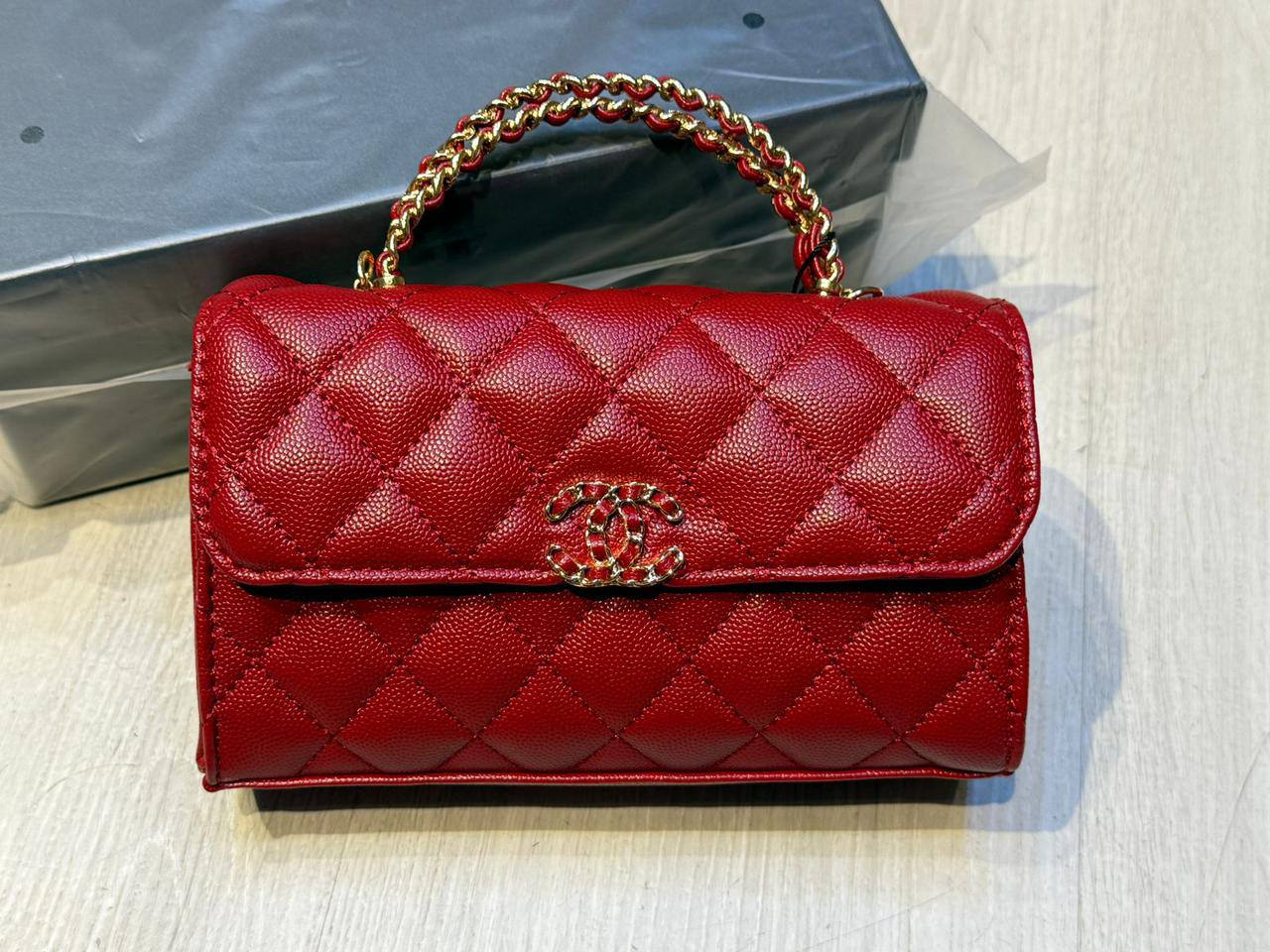 CHANEL
19cm
95 DHS
With Box
🎁🎁🎁
Zain254
♥️♥️♥️
