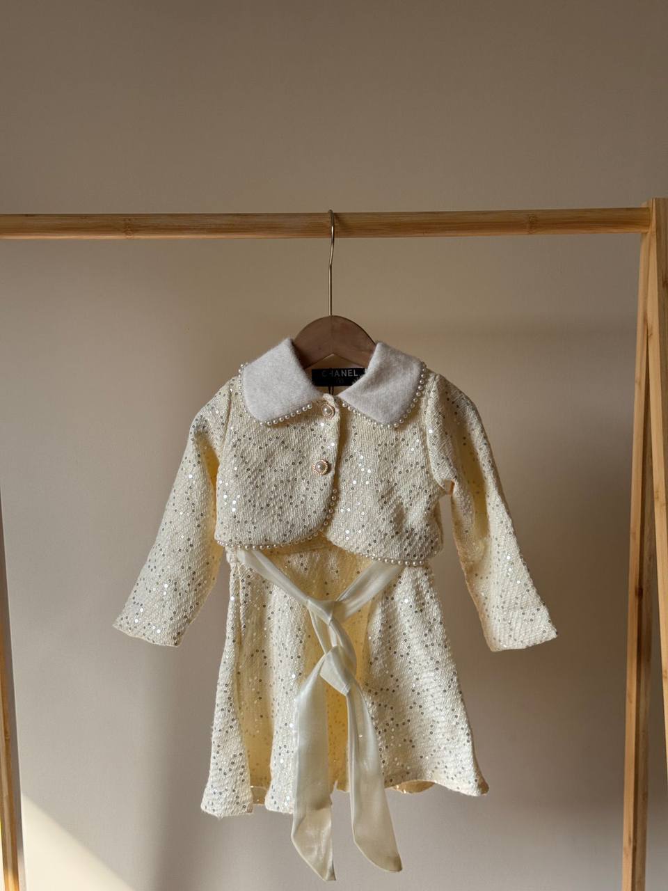 New collection{}
CHANEL
Super master quality 😍
Size:2/ 12years old
350 dhs🪙
Zain261
♥️♥️♥️