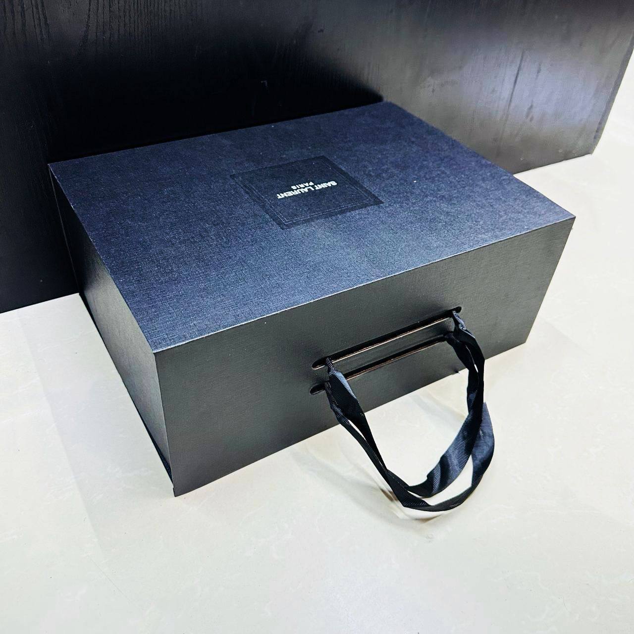 Box 38cm
+
Paper Bag
30 dhs🪙💚
Zain39
♥️♥️♥️