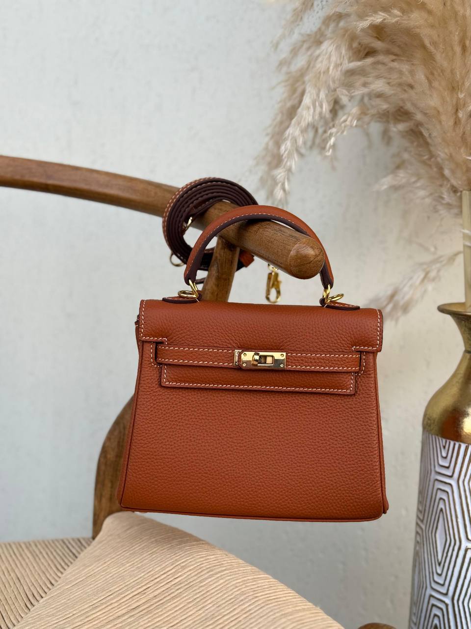 HERMES
20cm
340 dhs💓
Top quality
With box🎁
Zain167
♥️♥️♥️