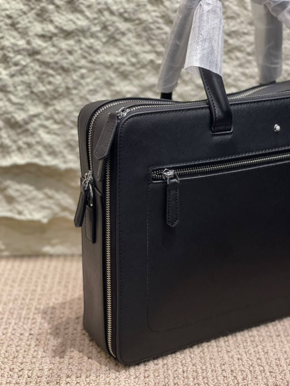 MONTBLANC
Laptop Bag
Master Quality
700 dhs🇦🇪🇦🇪
Zain179
♥️♥️♥️