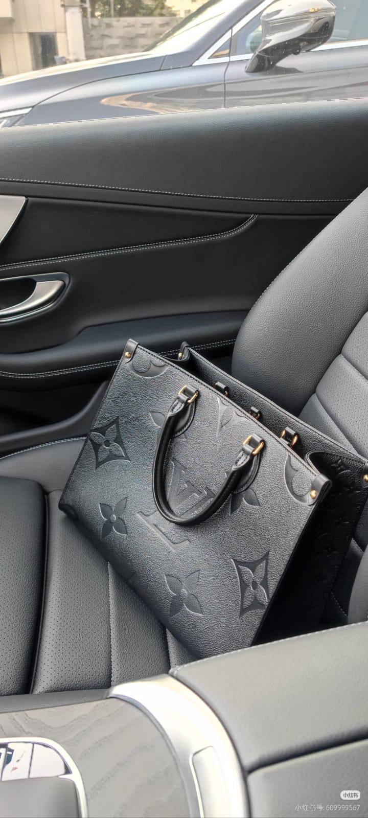 LV
Master
36cm
260 dhs🌺
Zain10
♥️♥️♥️