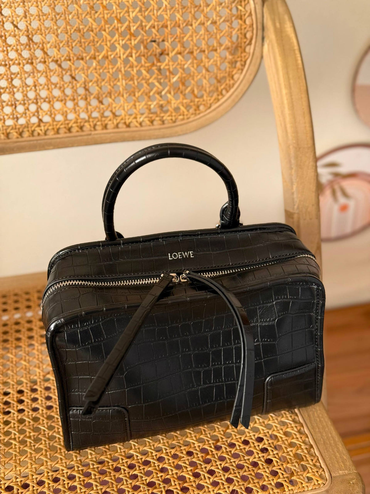 New Collection✨✨✨
LOEWE
25cm
380 dhs🇦🇪🇦🇪
MASTER QUALITY
With box🎁
Zain167
♥️♥️♥️